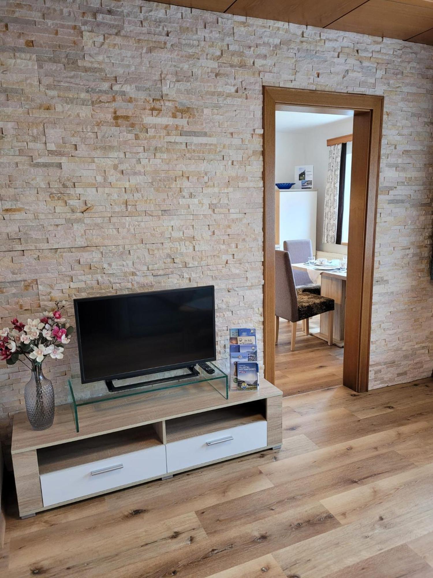 Ferienwohnung Zuppinger Mayrhofen Exterior foto
